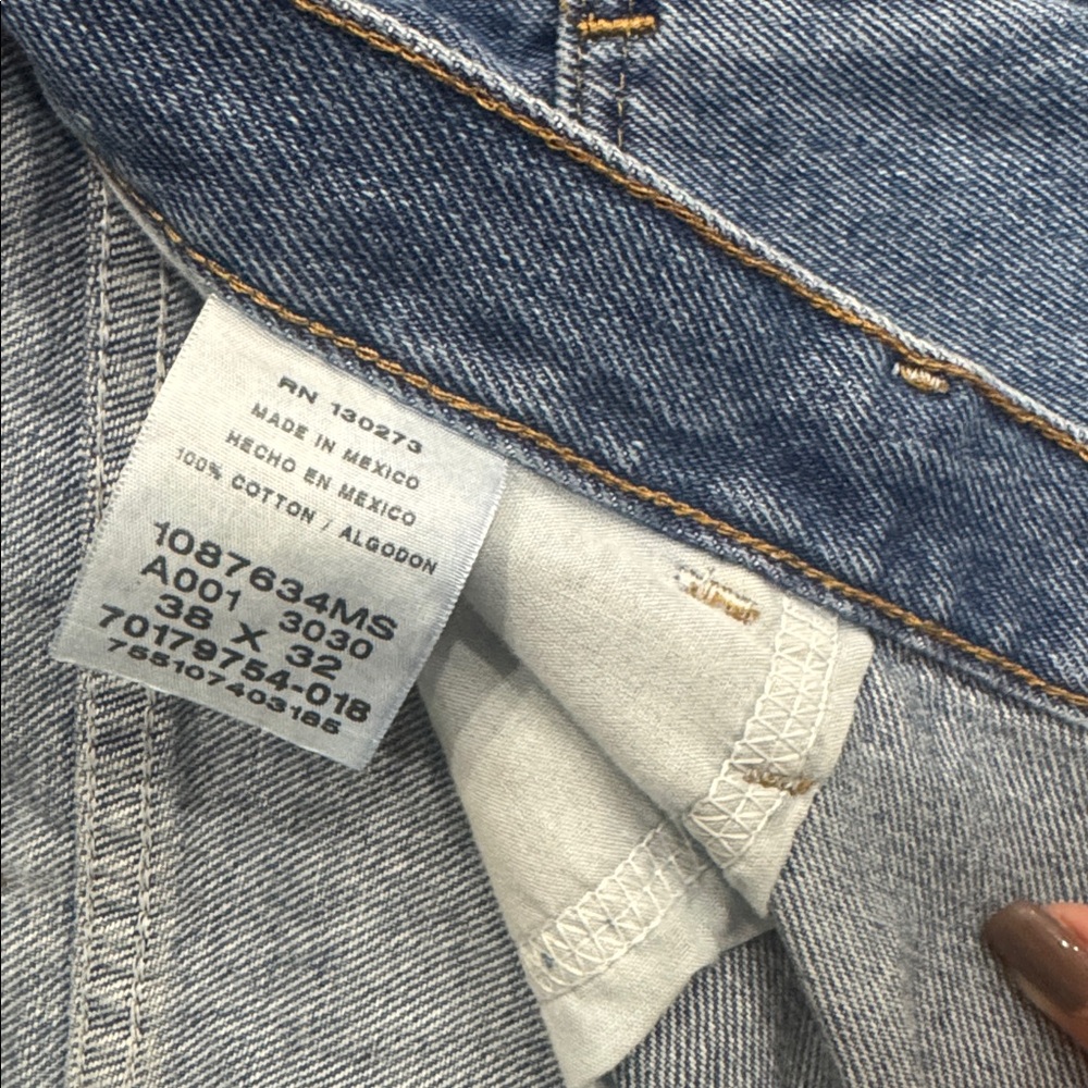 Classic Blue Denim Jeans NWT size 38 x 32 - Picture 3 of 4